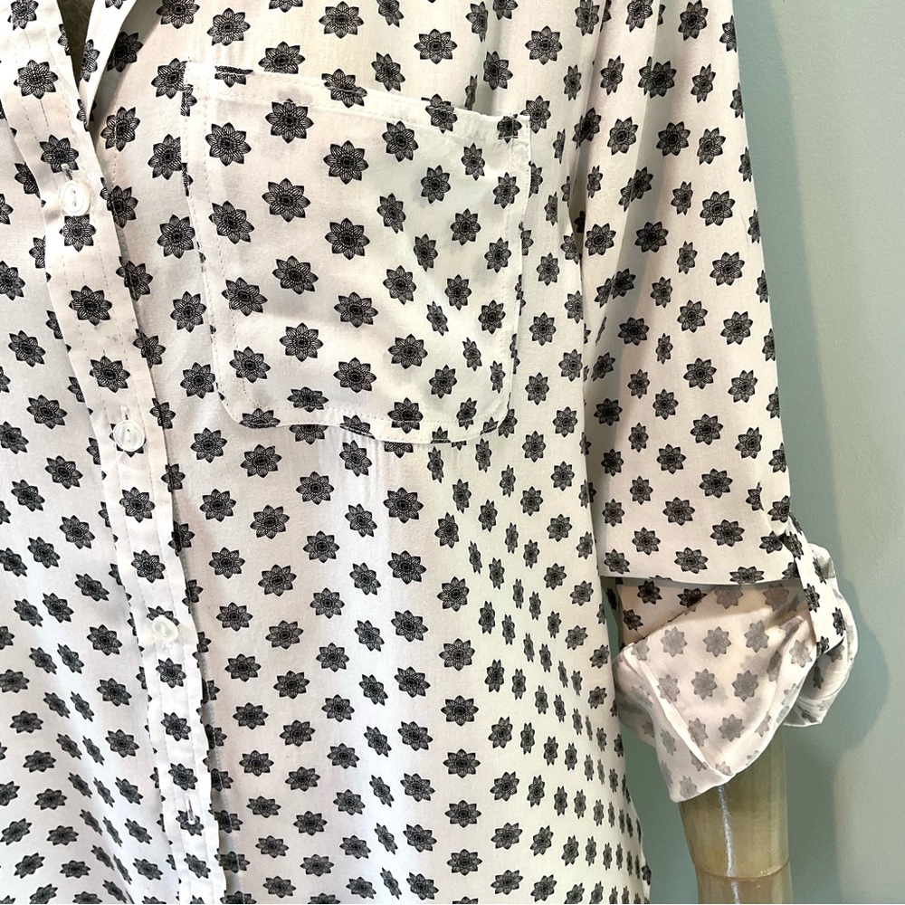 Velvet Heart Blouse / Shirt - Picture 6 of 9